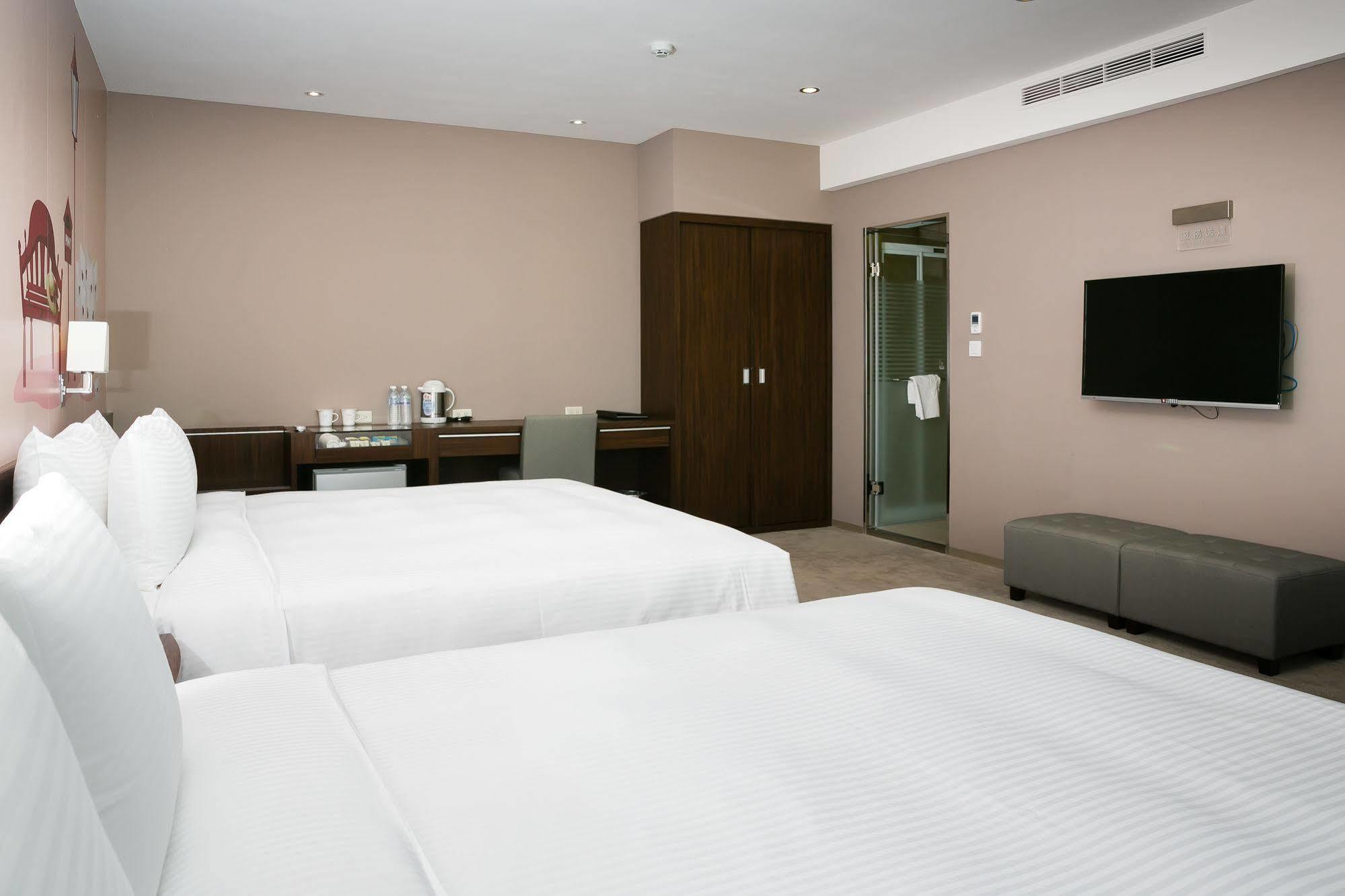 Wish Inn Hotel Kaohsiung Exterior photo